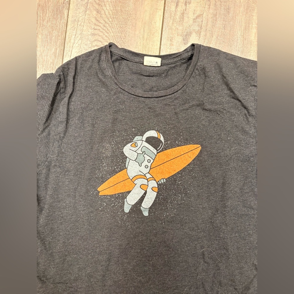 Charcoal Tee with Astronaut Surf Graphic - Picture 3 of 4
